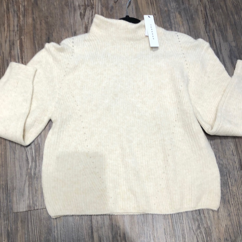 NWT Sweater - Picture 2 of 3
